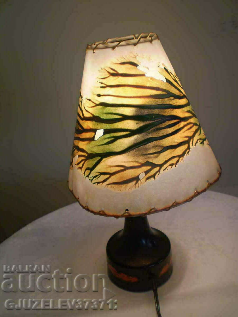Lampa veche din ceramica cu abajur pictat