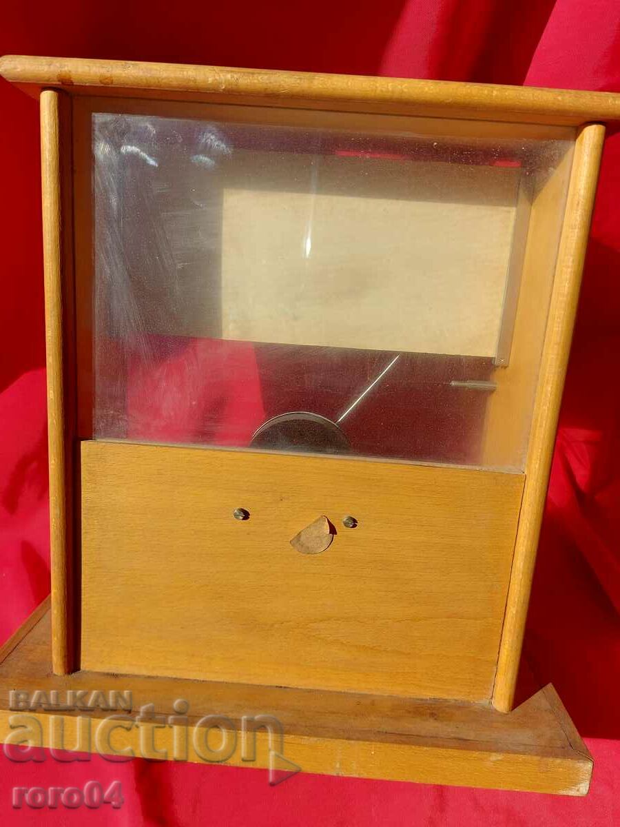 VOLTMETER - 1954. - 5 VOLTMETER - 1954. - 5