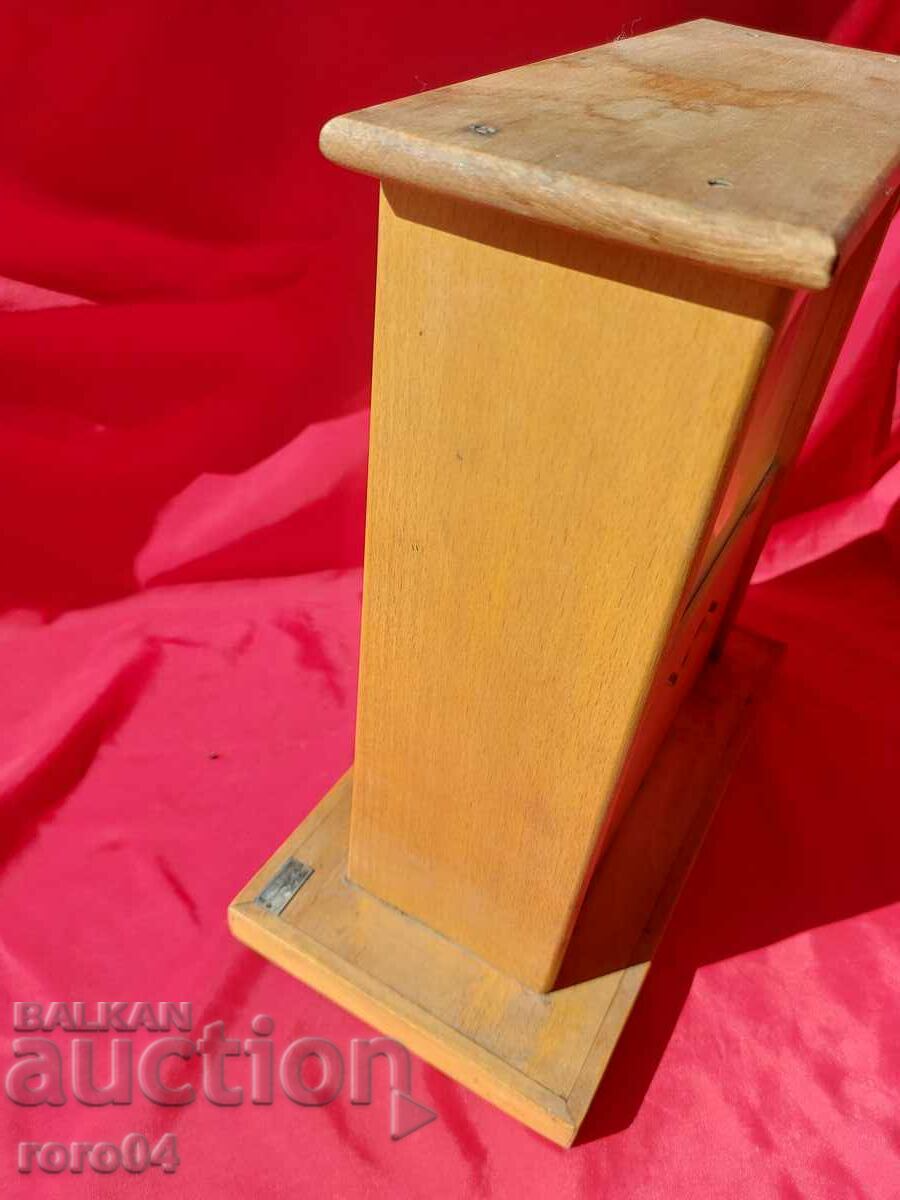 VOLTMETER - 1954. - 7 VOLTMETER - 1954. - 7