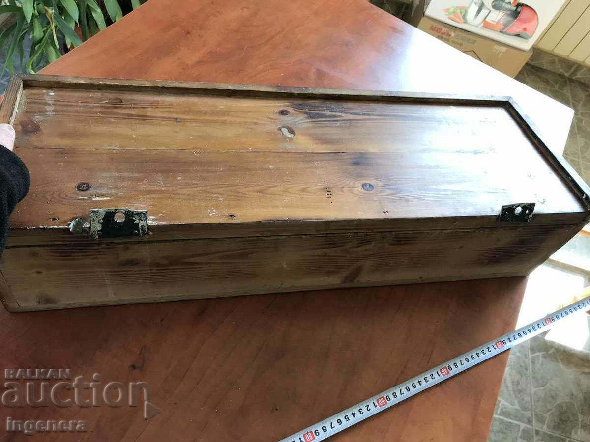 Umeraș Umeraș PERETE LEMN ANTICH CU RAFT - 7 Umeraș Umeraș PERETE LEMN ANTICH CU RAFT - 7