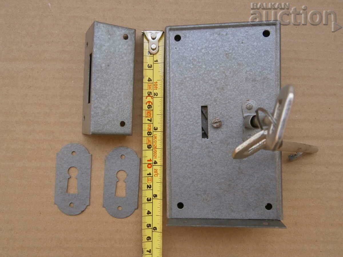 Auction Old lock locks lock locks lock Auction Old lock locks lock locks lock