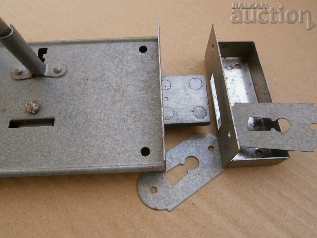 Old lock locks lock locks lock - 7 Old lock locks lock locks lock - 7