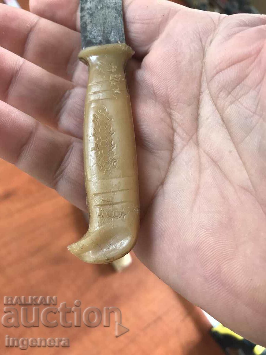 KNIFE BLADE EAGLE HEAD PLASTIC HANDLE WOODEN CAN - 5 KNIFE BLADE EAGLE HEAD PLASTIC HANDLE WOODEN CAN - 5