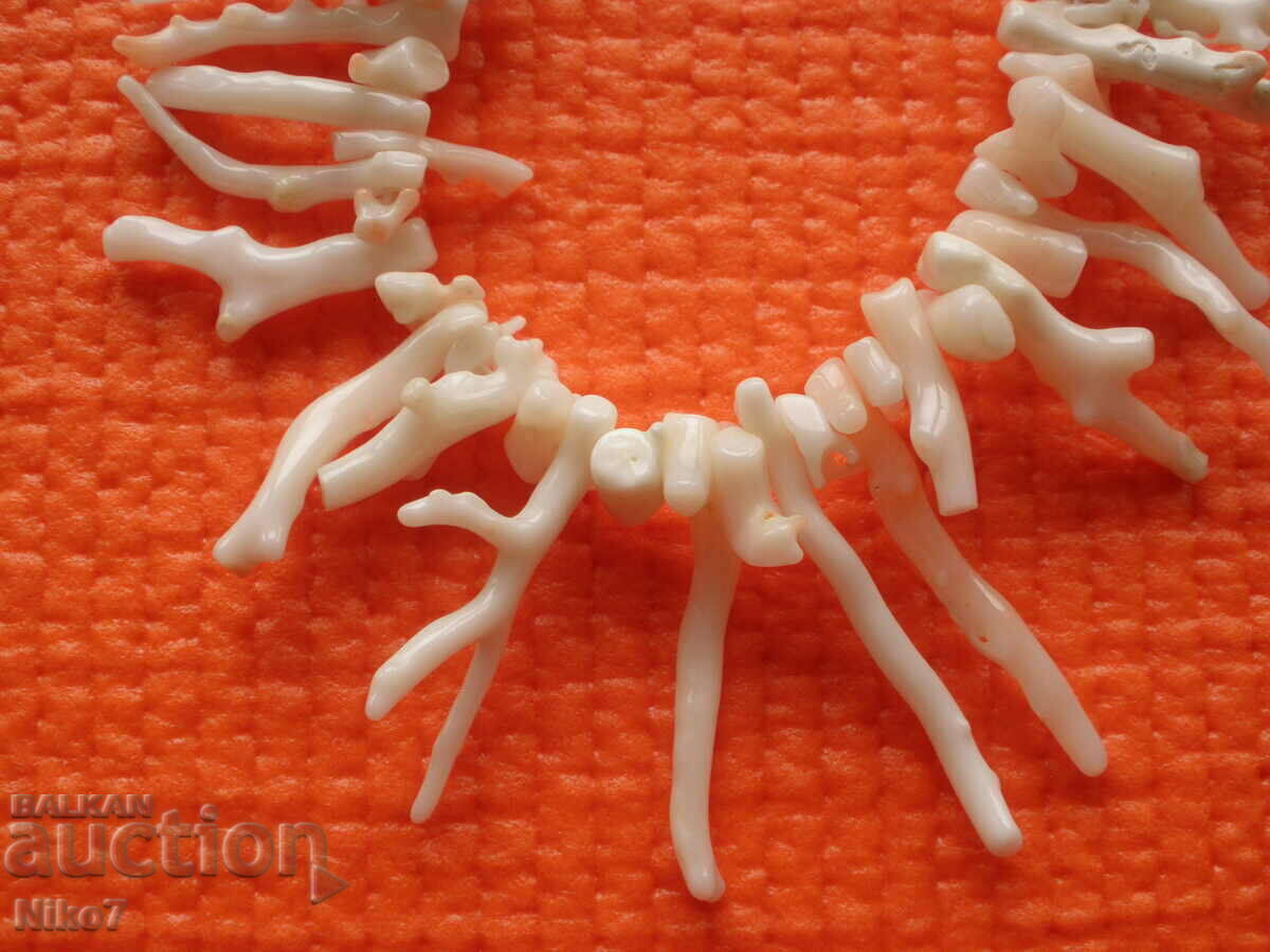 Interesting necklace (necklace) made of natural corals. with price 29.99 BGN | € 15.33