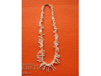 Интересна огърлица(гердан,колие) от естествени корали.