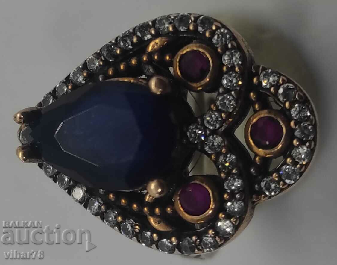 Аукцион Сребърен пръстен със сапфир и рубини Аукцион Сребърен пръстен със сапфир и рубини