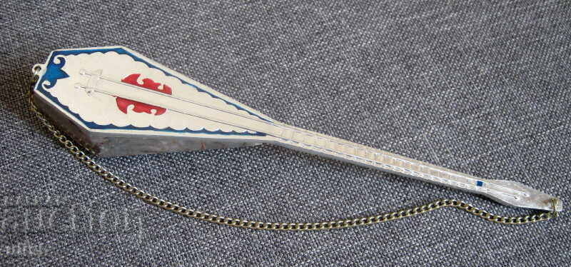 veche cutie de suveniruri balaika laută rusă veche cu preț 25.00 BGN | € 12.78 veche cutie de suveniruri balaika laută rusă veche cu preț 25.00 BGN | € 12.78