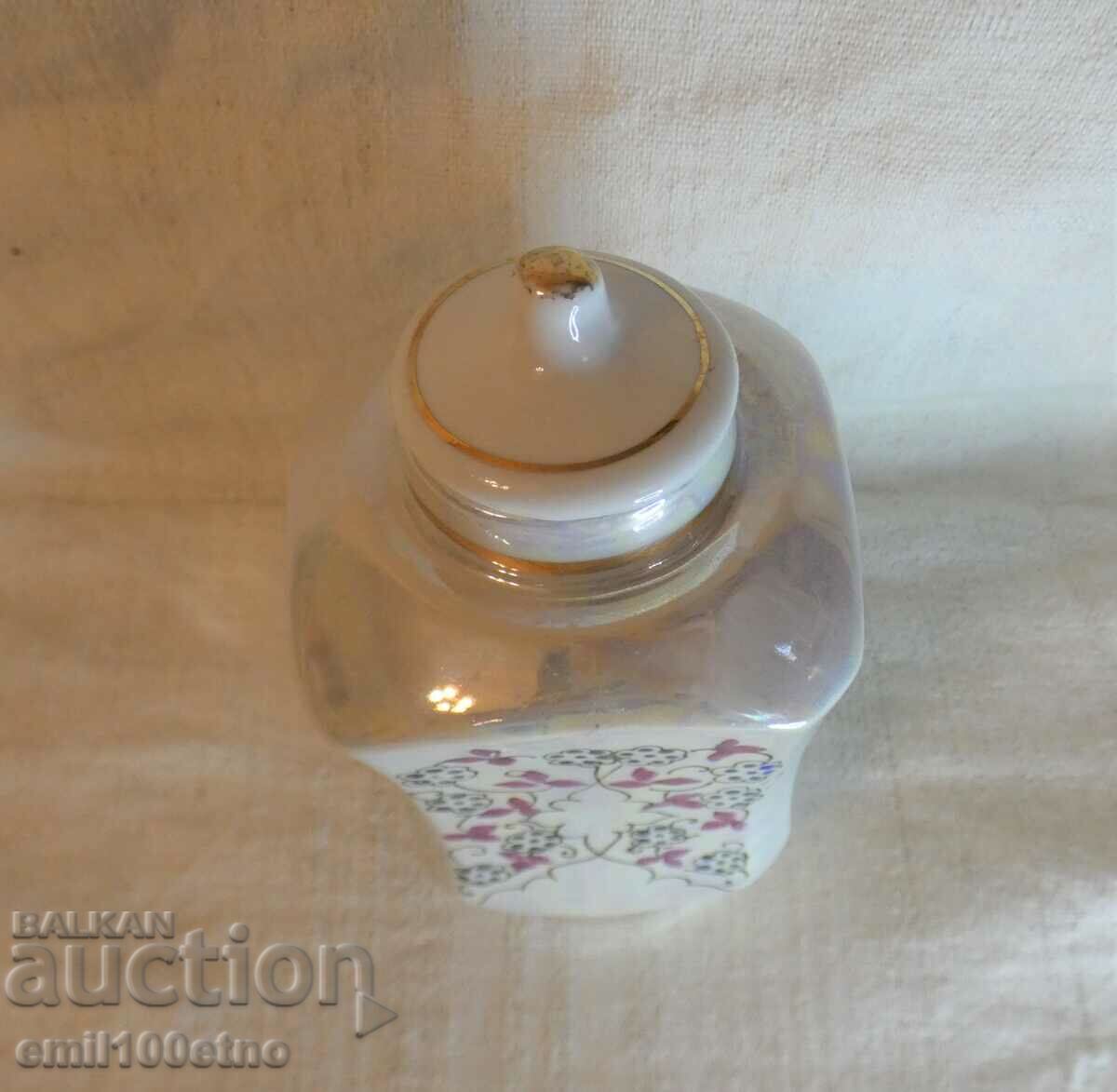 Auction A beautiful bottle of USSR porcelain Kirovobatsky porcelain factory Auction A beautiful bottle of USSR porcelain Kirovobatsky porcelain factory