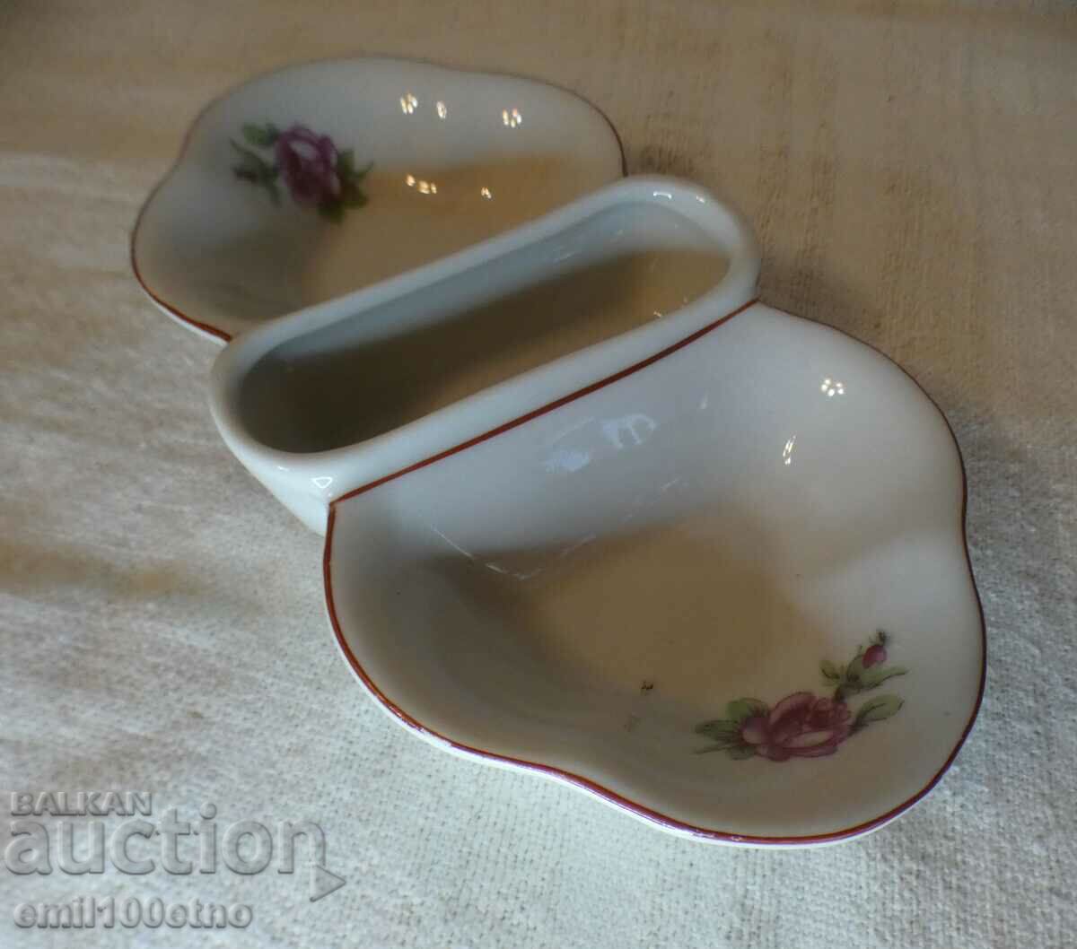 Licitație Solinitsa vechi bulgară porțelan Isis Licitație Solinitsa vechi bulgară porțelan Isis