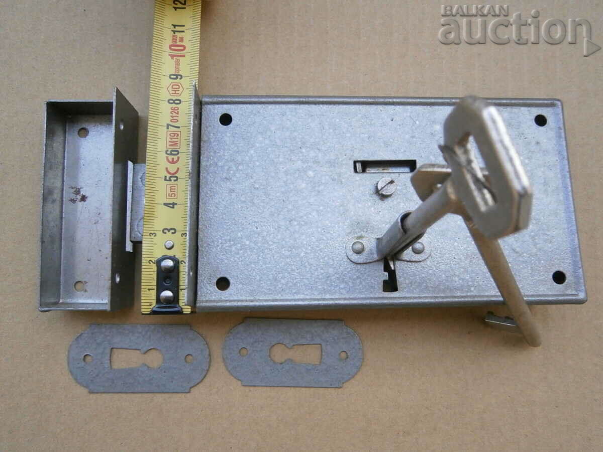 Old lock locks lock locks lock with price 31.00 BGN | € 15.85 Old lock locks lock locks lock with price 31.00 BGN | € 15.85