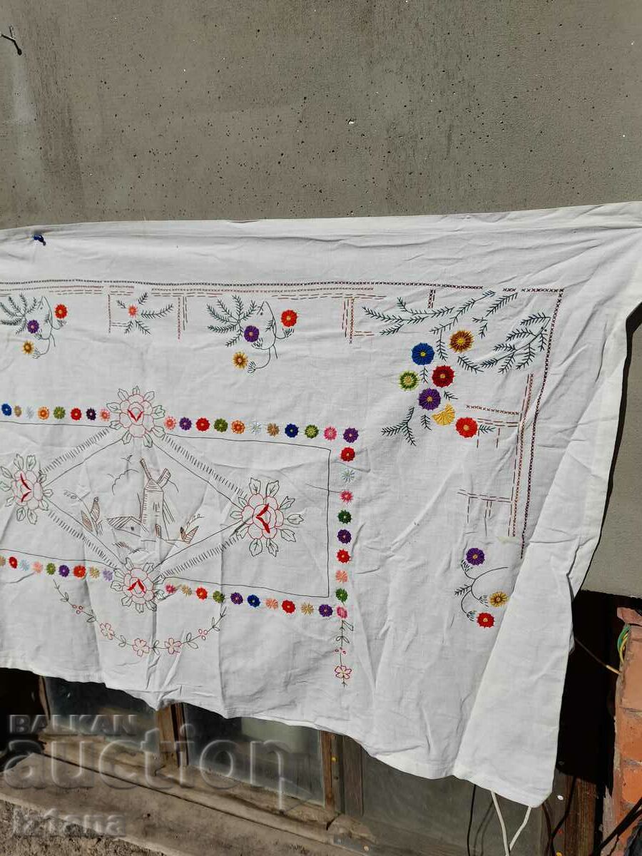 Delivery of An old embroidered hacker, wall cover Delivery of An old embroidered hacker, wall cover