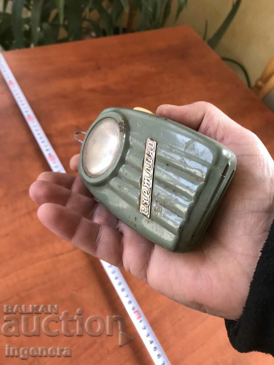 Delivery of LANTERN FLASHLIGHT LIGHT SPOTLIGHT METAL Delivery of LANTERN FLASHLIGHT LIGHT SPOTLIGHT METAL