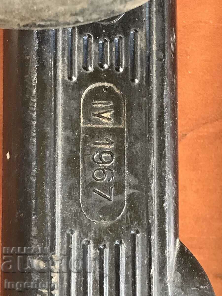 Auction LAMP MOVEABLE 1967 BAKELITE METAL CABLE Auction LAMP MOVEABLE 1967 BAKELITE METAL CABLE