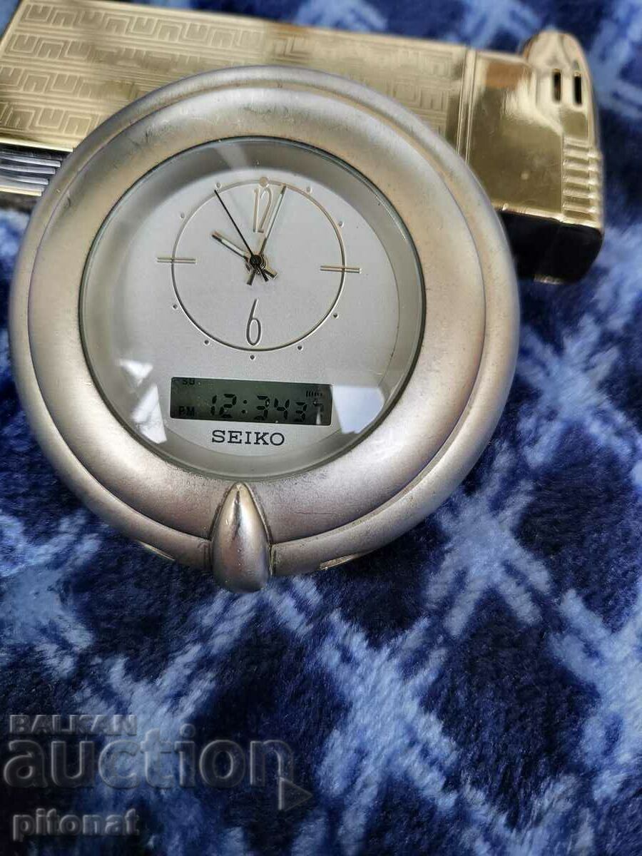 Настолен часовник SEIKO QHT201SL