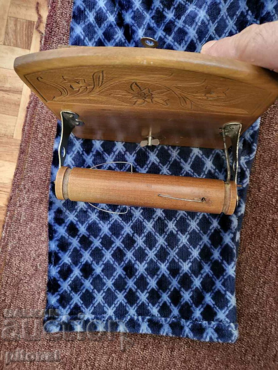 Μοναδική θήκη για χαρτί υγείας με φανάρι CUENDET με τιμή 65.00 BGN | € 33.23 Μοναδική θήκη για χαρτί υγείας με φανάρι CUENDET με τιμή 65.00 BGN | € 33.23