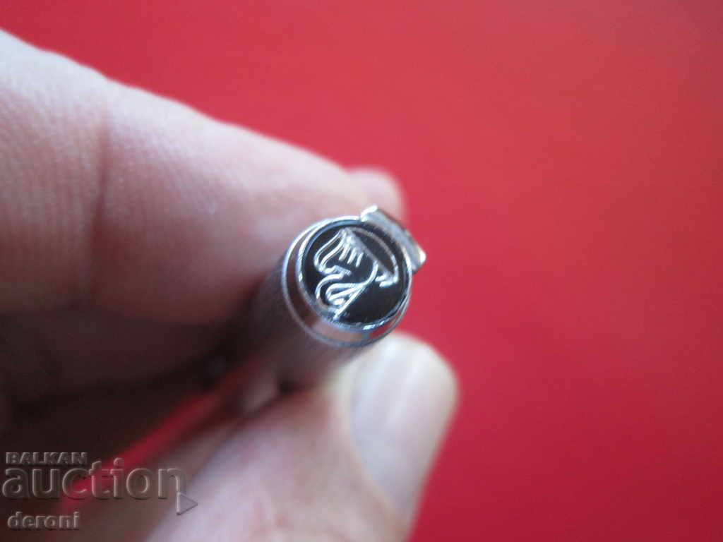 Delivery of Unique pen Pelikan Pelican pen white gold Delivery of Unique pen Pelikan Pelican pen white gold