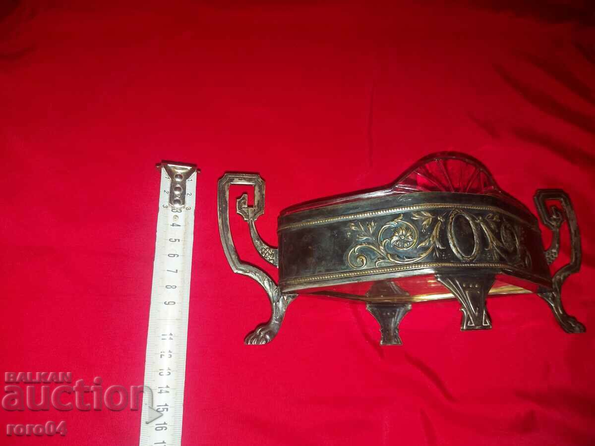 FRUCTIERA - JARDENIERA - 6 FRUCTIERA - JARDENIERA - 6