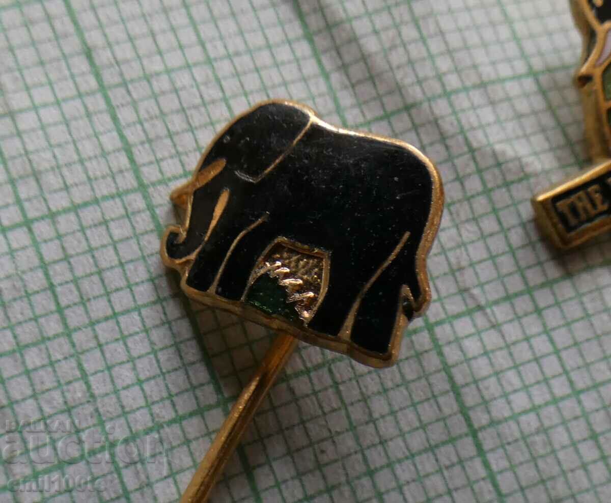 Delivery of Badges 2 pieces FEW Endangered Wildlife Fund Delivery of Badges 2 pieces FEW Endangered Wildlife Fund