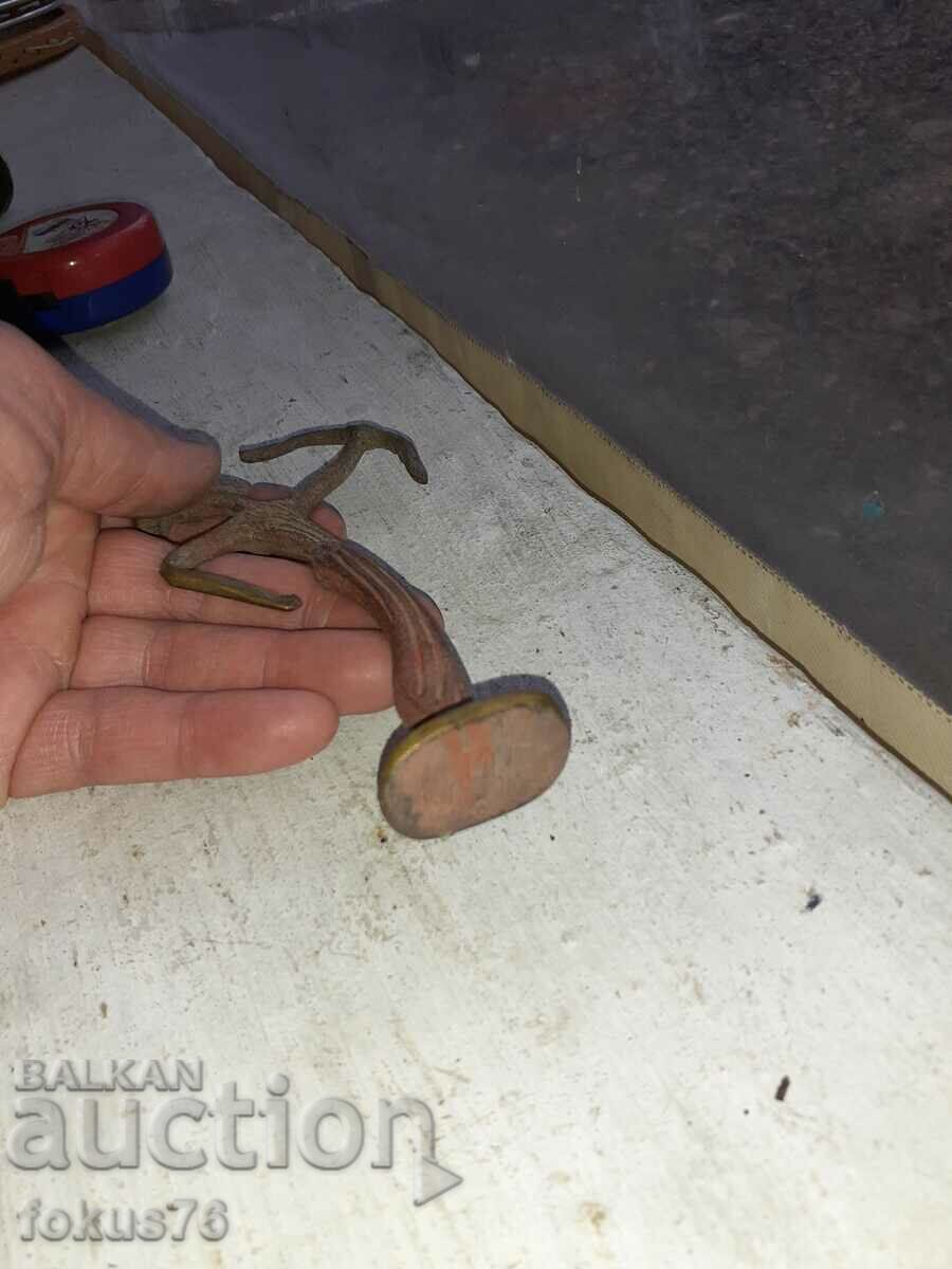 Auction Figure statuette bronze replica Auction Figure statuette bronze replica