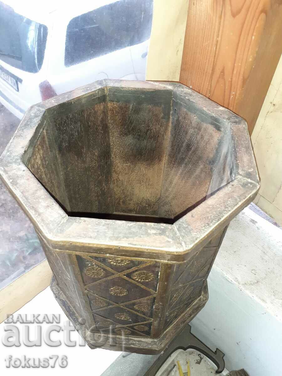 Delivery of Beautiful old wood and bronze umbrella stand Delivery of Beautiful old wood and bronze umbrella stand