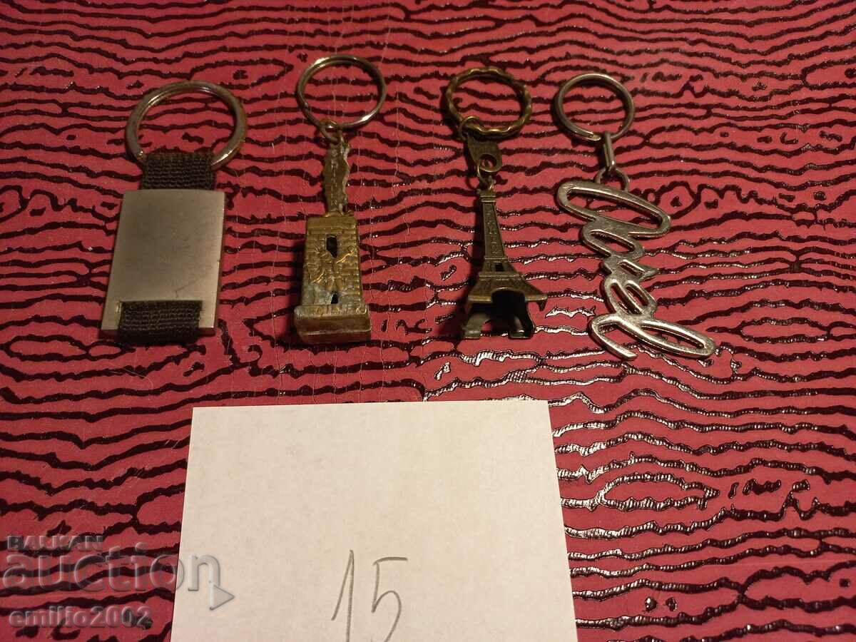 Lot of key chains 15