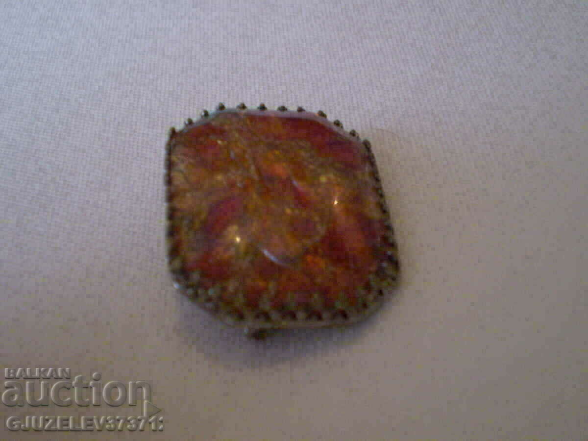 Delivery of Old Women's Brooch Delivery of Old Women's Brooch