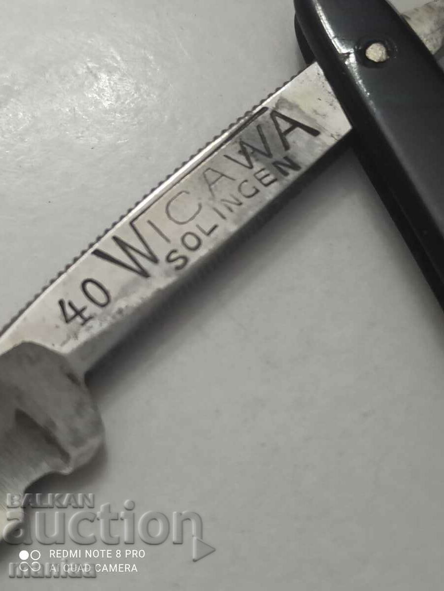 Delivery of Solingen razor in its original box Delivery of Solingen razor in its original box