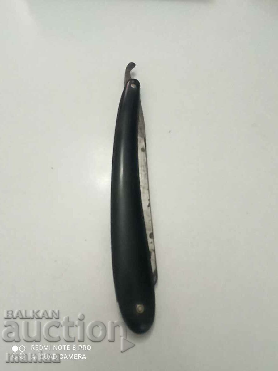 Solingen razor in its original box with price 54.00 BGN | € 27.61 Solingen razor in its original box with price 54.00 BGN | € 27.61