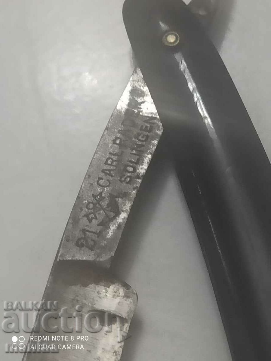 Delivery of Solingen razor in its original box Delivery of Solingen razor in its original box