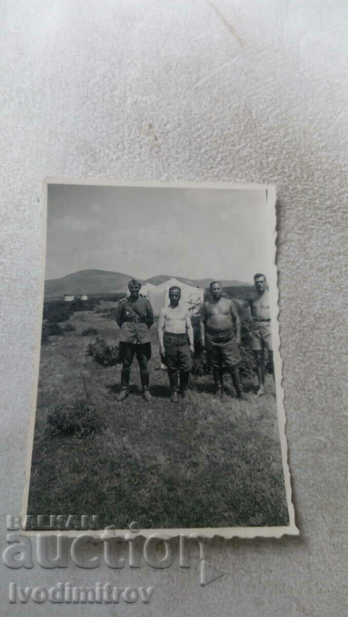 Photo Officers and soldiers in shorts in front of tents 1941