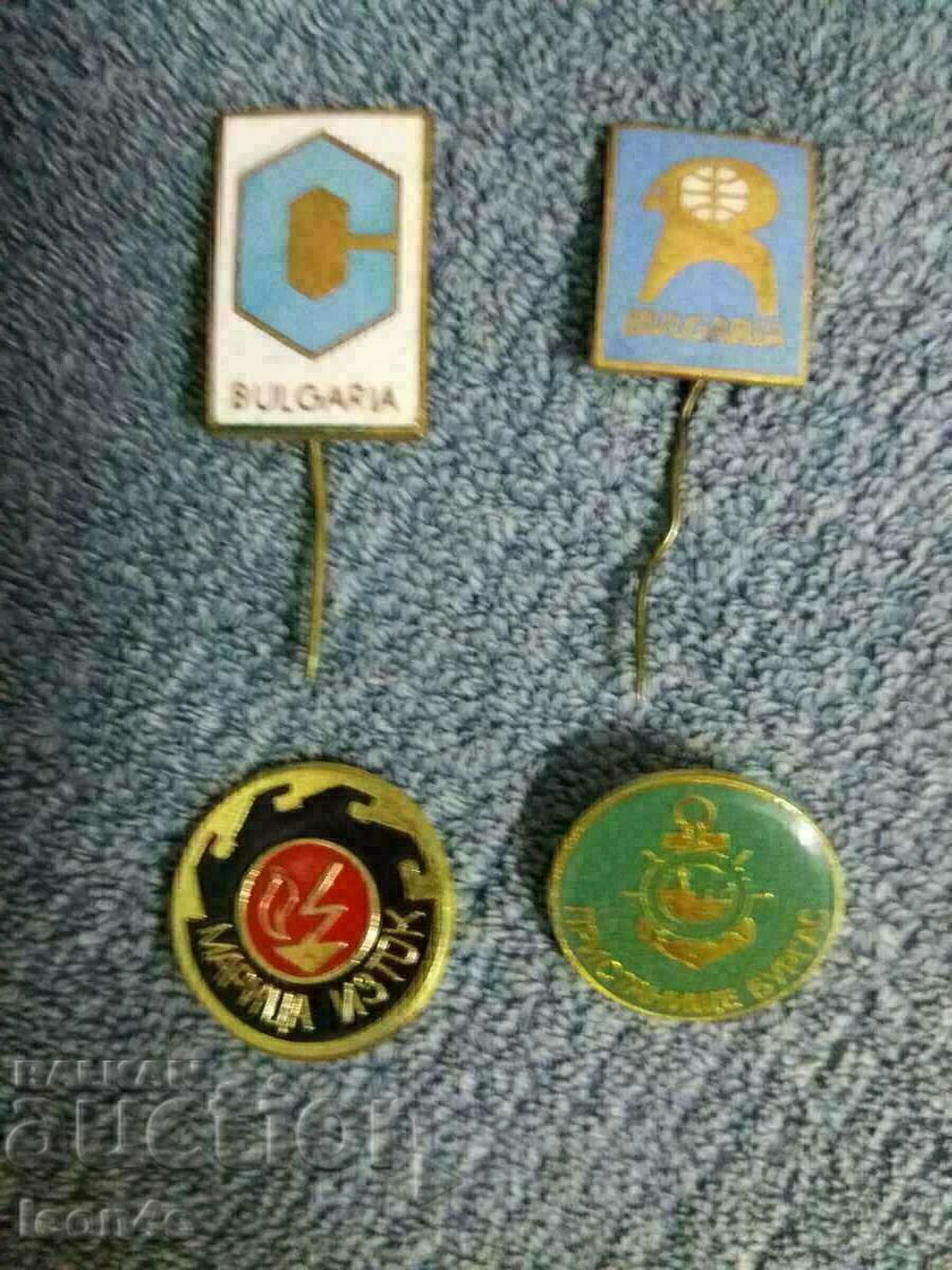 O mulțime de insigne O mulțime de insigne