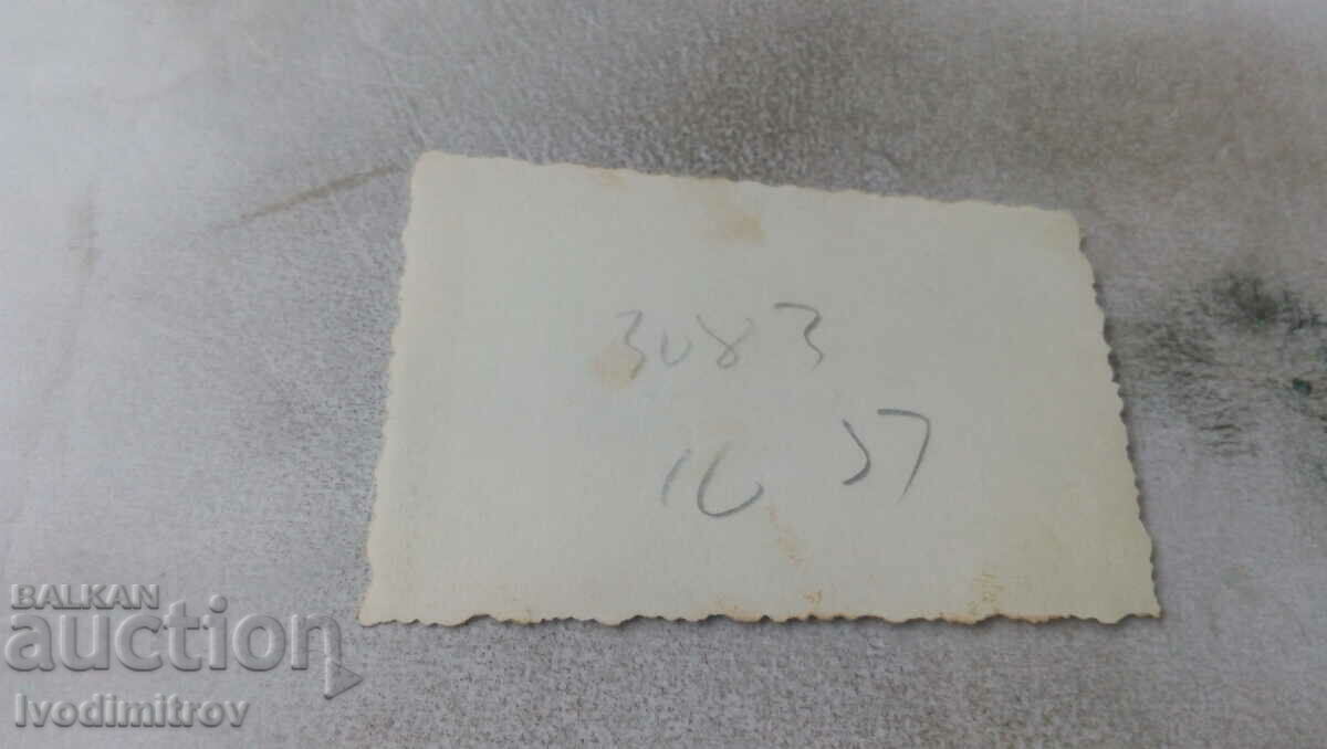 Photo Sofia Man and woman on a walk with price 2.45 BGN | € 1.25 Photo Sofia Man and woman on a walk with price 2.45 BGN | € 1.25