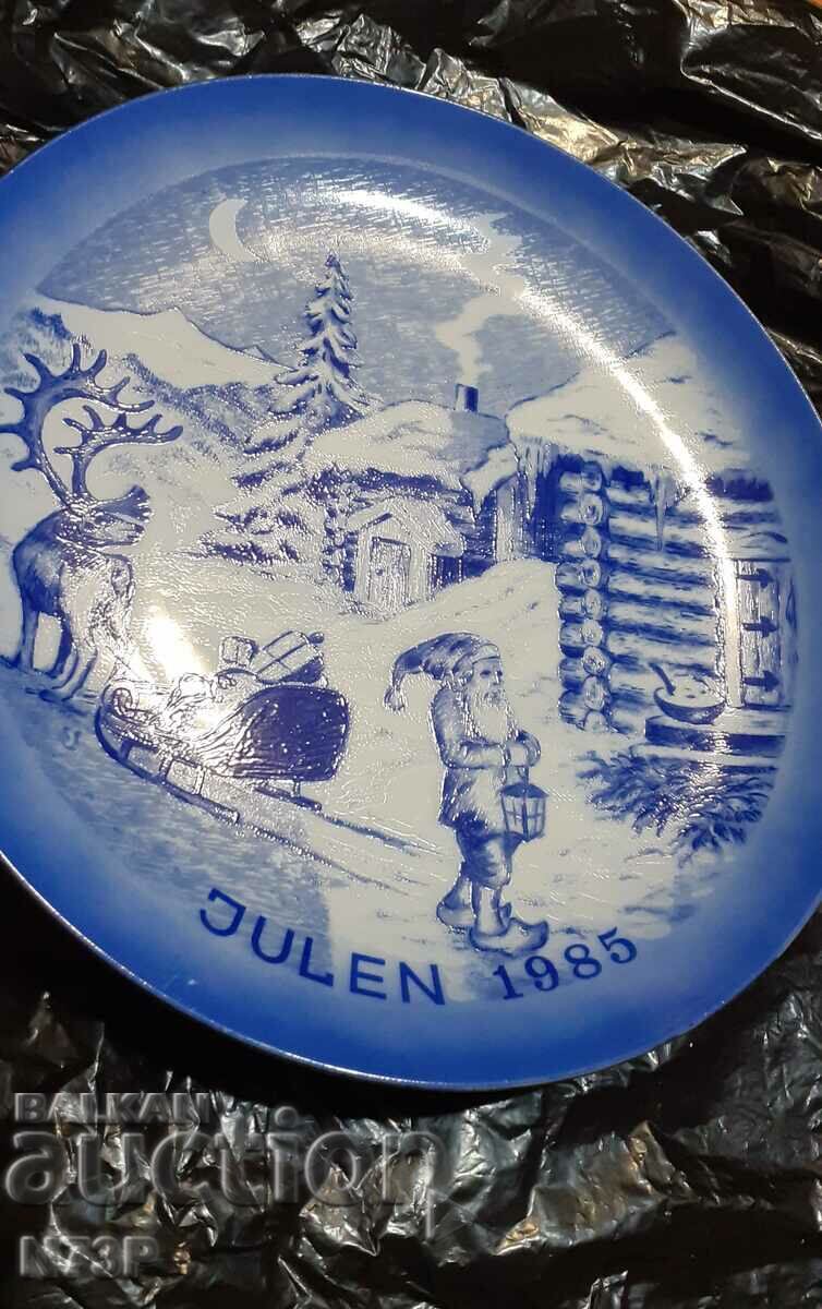 NICE PORCELAIN PLATE. MADE IN SWEDEN. with price 16.00 BGN | € 8.18 NICE PORCELAIN PLATE. MADE IN SWEDEN. with price 16.00 BGN | € 8.18