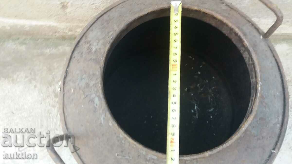 CILINDRU VECHI DE METAL SOLID PENTRU LAPTE SAU BORRACE 50 LITRI - 6 CILINDRU VECHI DE METAL SOLID PENTRU LAPTE SAU BORRACE 50 LITRI - 6
