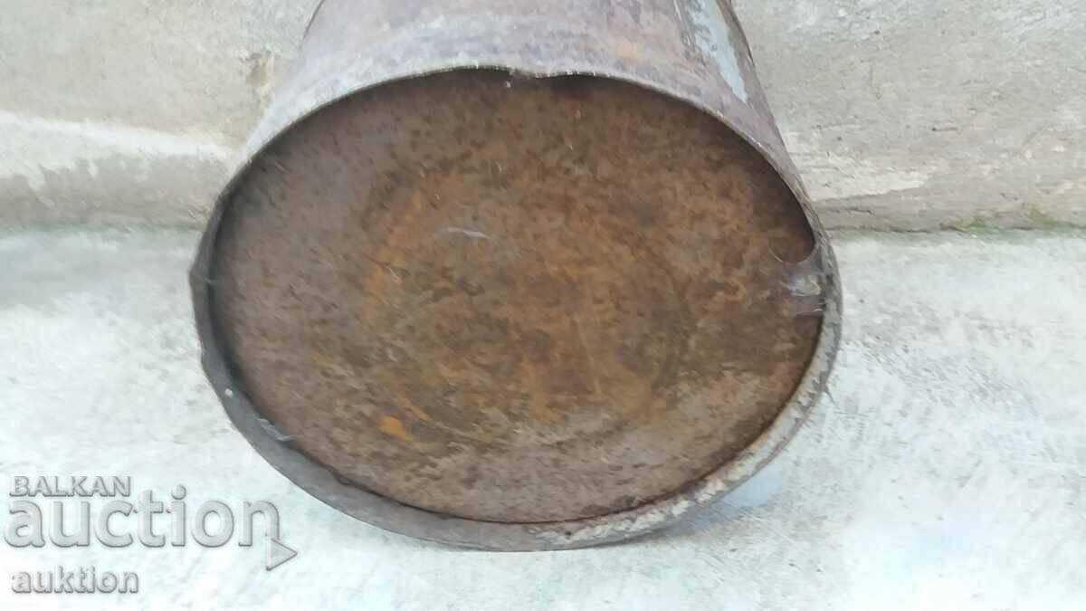 CILINDRU VECHI DE METAL SOLID PENTRU LAPTE SAU BORRACE 50 LITRI - 7 CILINDRU VECHI DE METAL SOLID PENTRU LAPTE SAU BORRACE 50 LITRI - 7