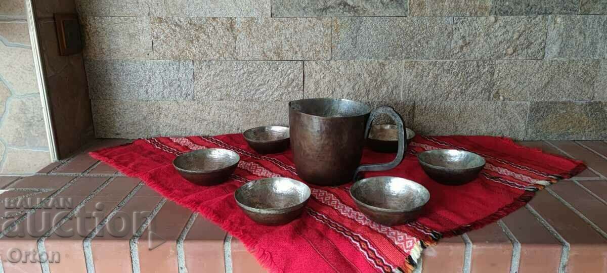 Delivery of Old Forged Copper Wine Service Delivery of Old Forged Copper Wine Service