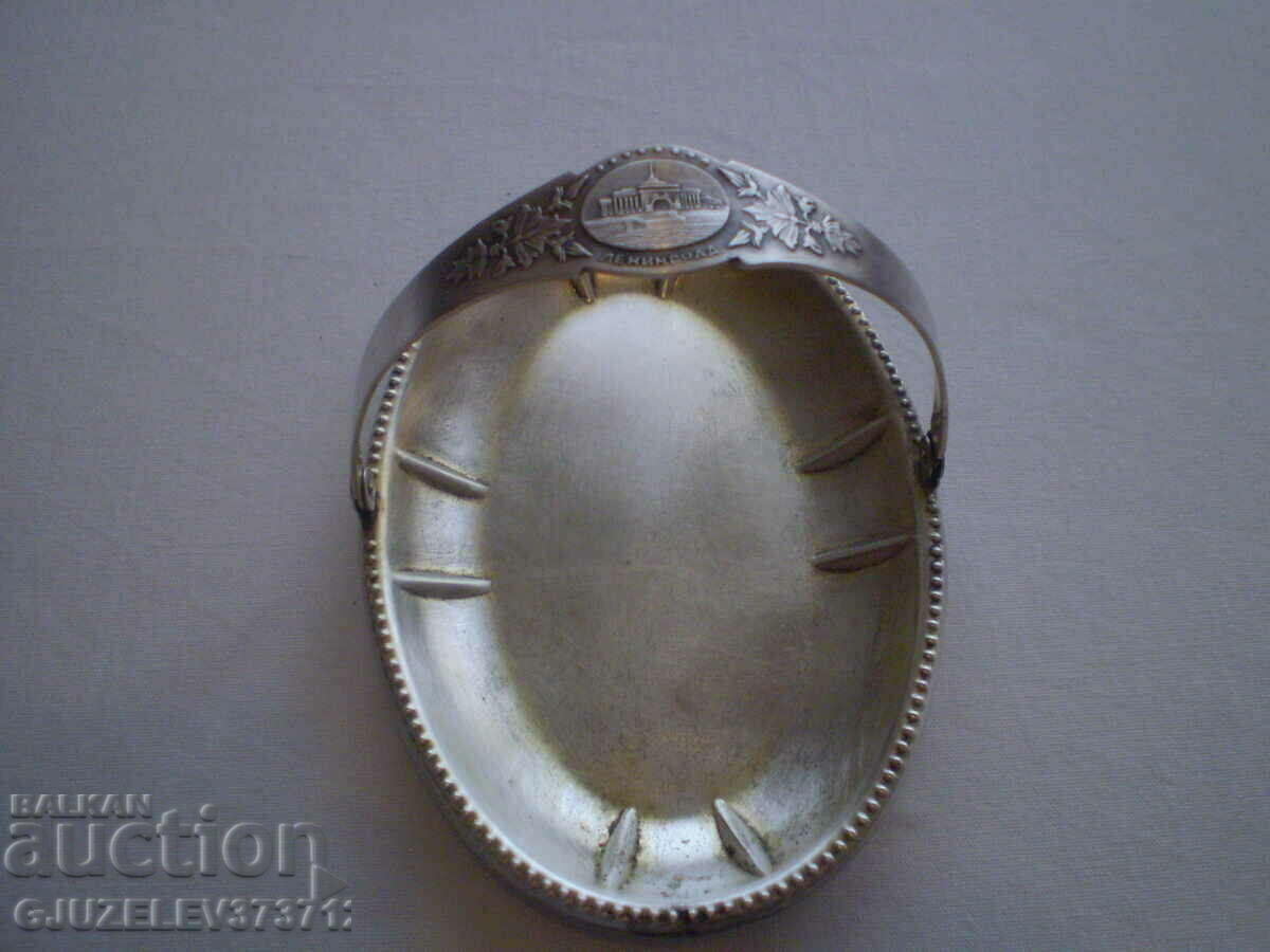 Vintage μπομπονιέρα Melchior σημάδεψε το Λένινγκραντ με τιμή 99.00 BGN | € 50.62 Vintage μπομπονιέρα Melchior σημάδεψε το Λένινγκραντ με τιμή 99.00 BGN | € 50.62