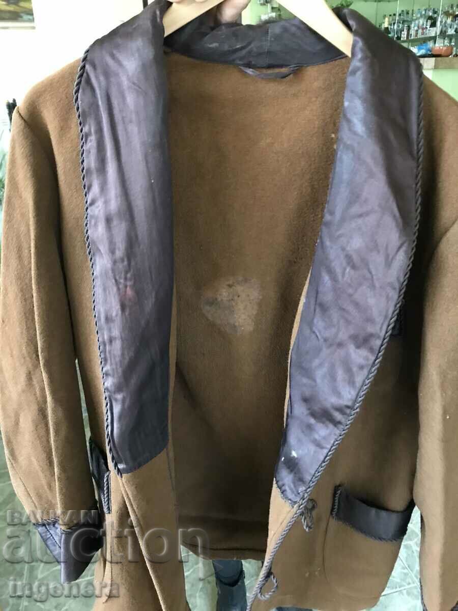 Auction VINTAGE WOOL JACKET Auction VINTAGE WOOL JACKET