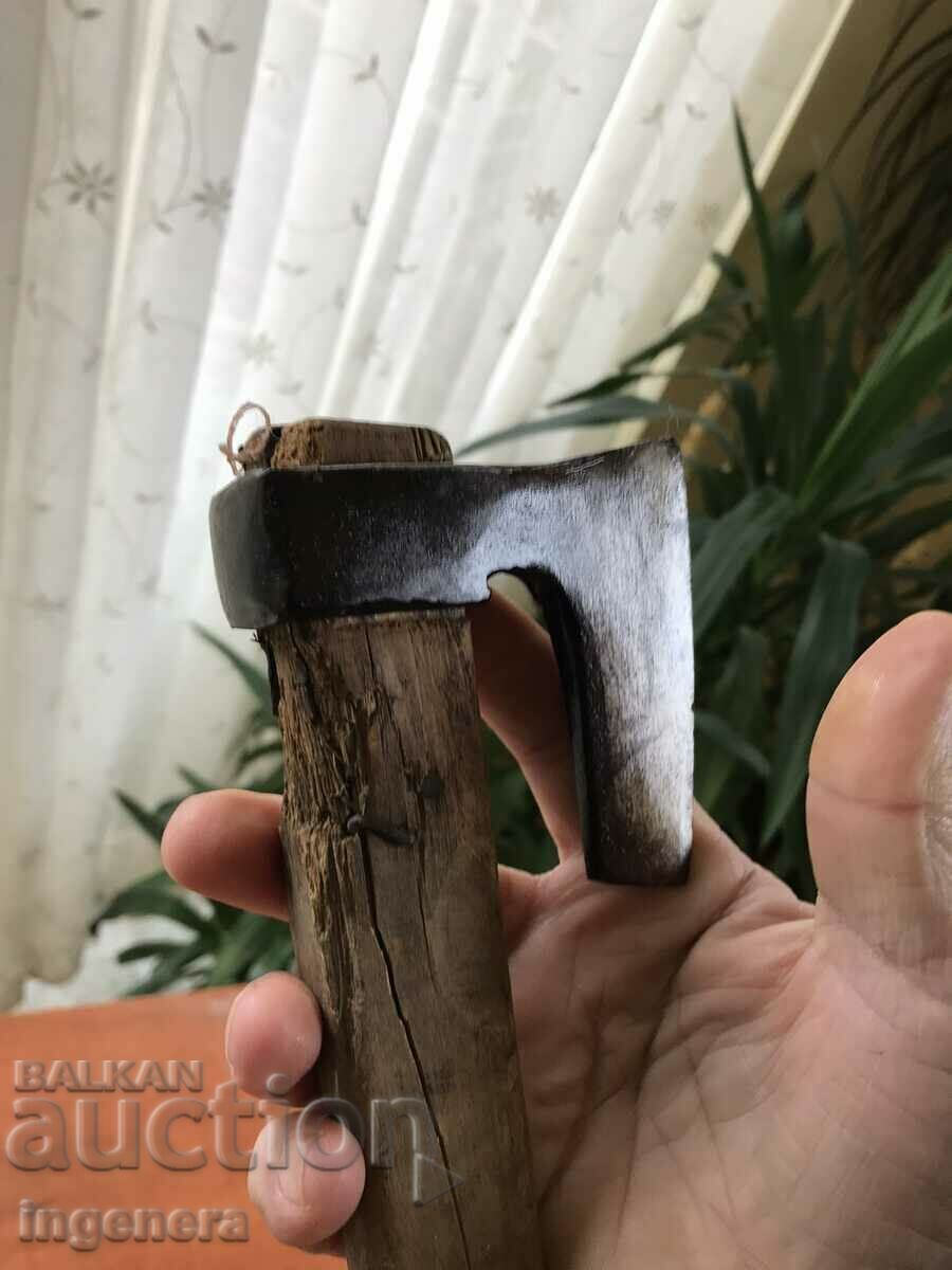 Auction AX HATCHET AX TOOL-75 CM WITH HANDLE Auction AX HATCHET AX TOOL-75 CM WITH HANDLE