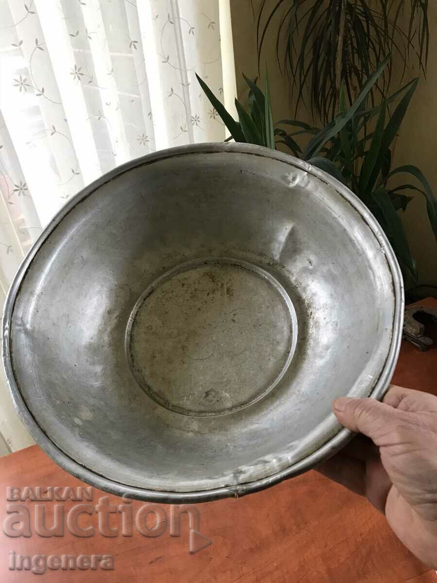 Auction OLD ALUMINUM POOL POOL POOL METAL SMALL Auction OLD ALUMINUM POOL POOL POOL METAL SMALL