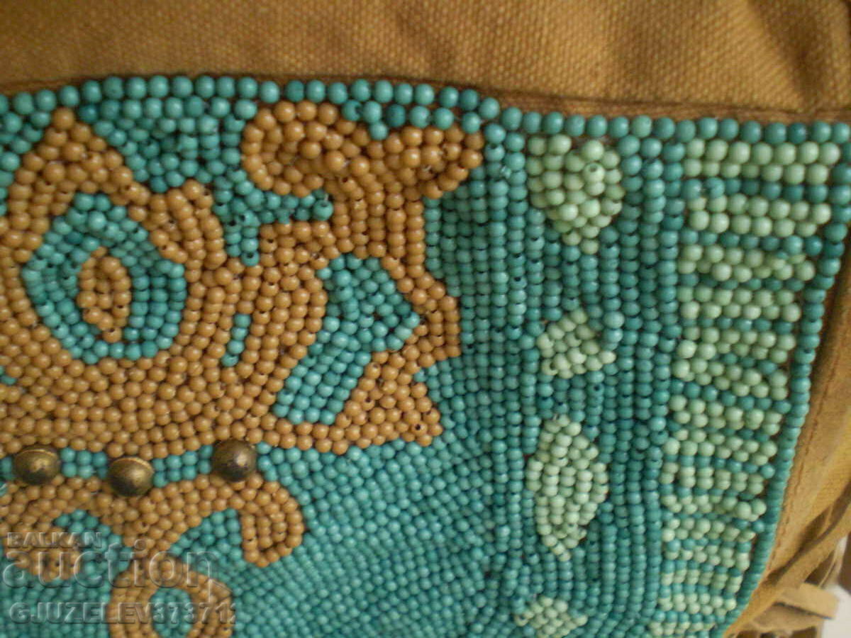 Delivery of Handbag fabric suede beads