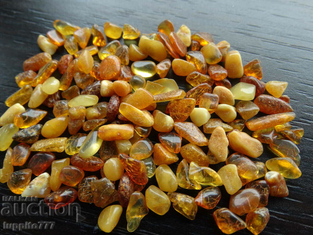 Delivery of 39.65 ct natural Baltic amber lot 100 pcs.+