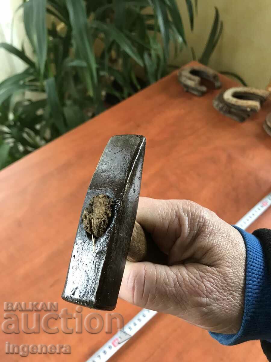 Auction  HAMMER HAMMER OLD TOOL-250 GR