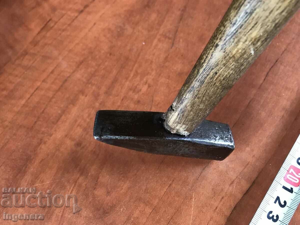 Delivery of HAMMER HAMMER OLD TOOL-250 GR
