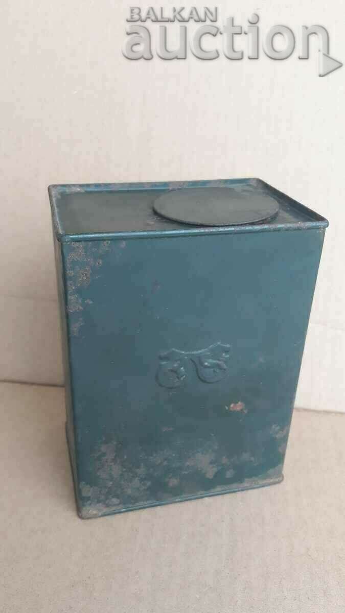 Auction vintage Italian tin can box FERRARI Auction vintage Italian tin can box FERRARI