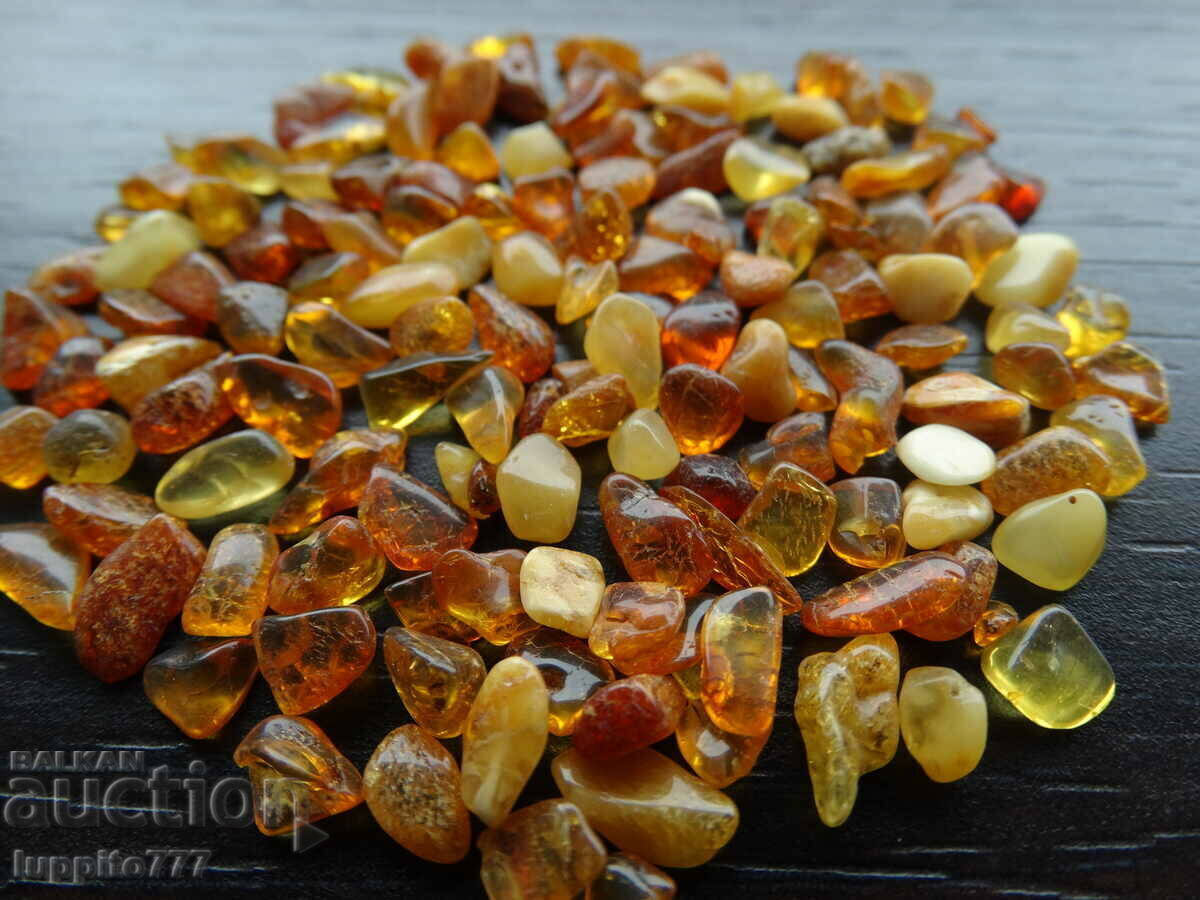 37.75 ct natural Baltic amber 100pcs.+ 37.75 ct natural Baltic amber 100pcs.+
