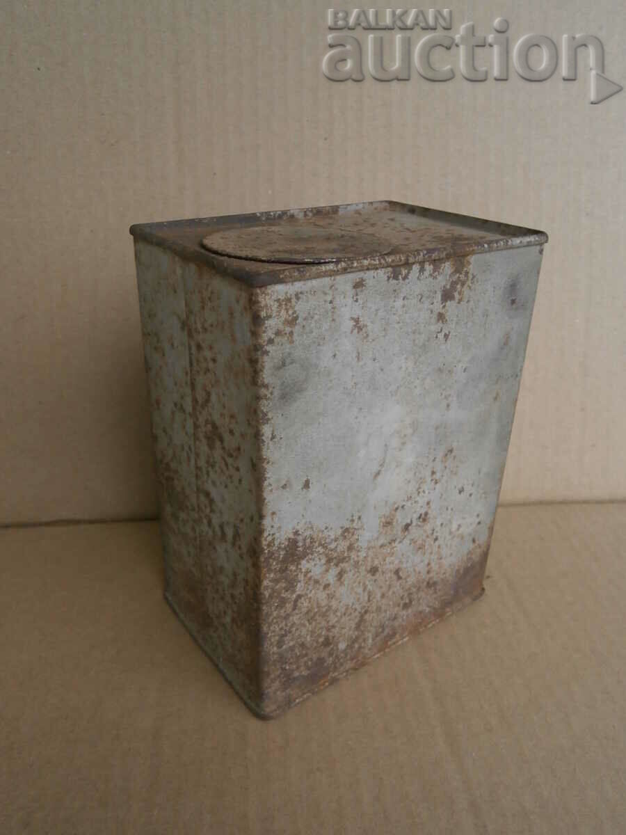 Delivery of vintage Italian tin COLORI ITALIANI tin box Delivery of vintage Italian tin COLORI ITALIANI tin box