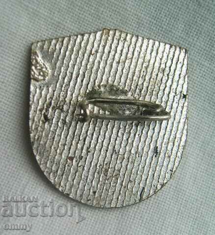 Значка спорт - Здрави, силни, работоспособни с цена 1.50 лв. | € 0.77 Значка спорт - Здрави, силни, работоспособни с цена 1.50 лв. | € 0.77