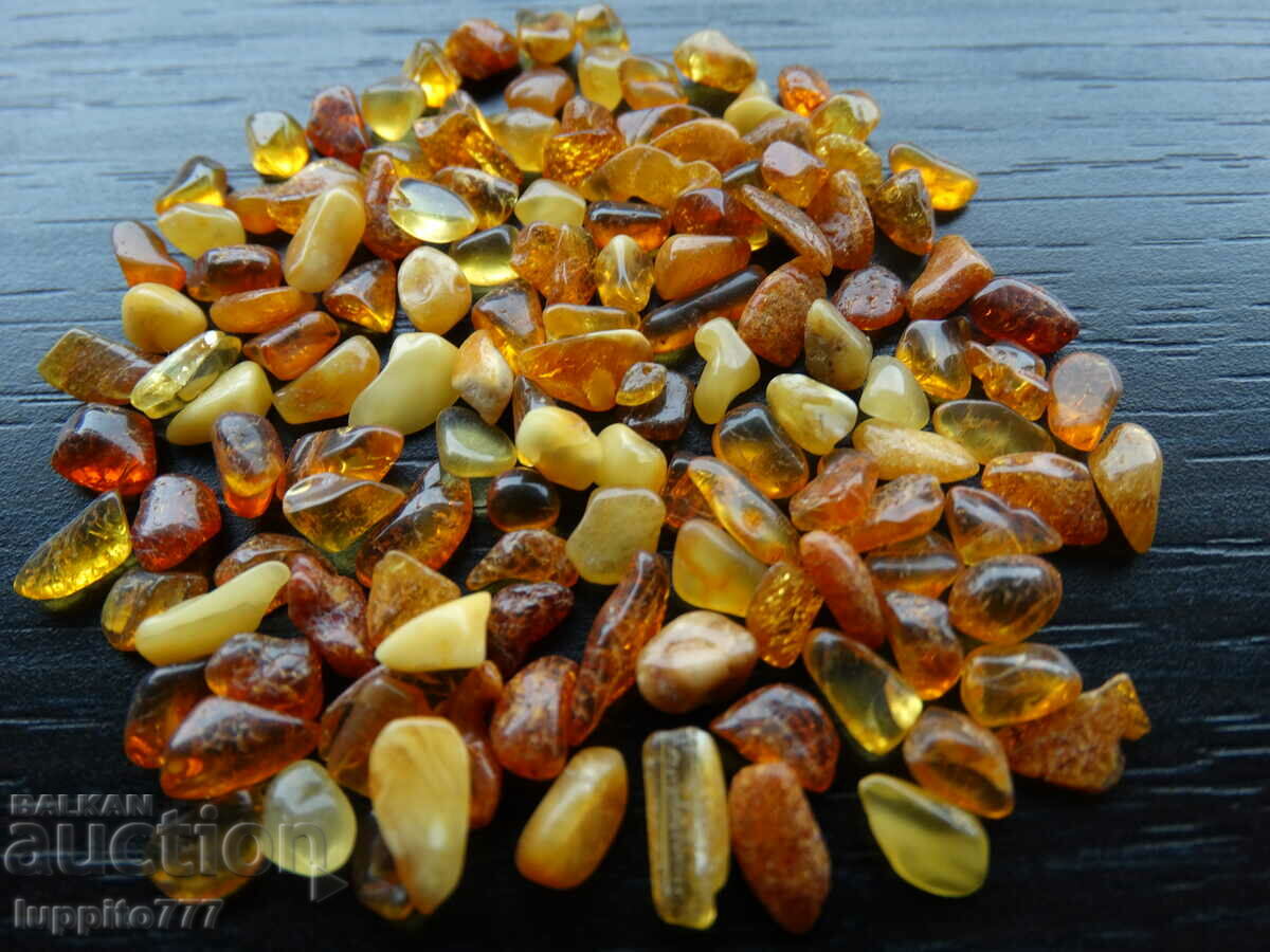 37.25 ct natural Baltic amber lot 100 pcs.+ - 5 37.25 ct natural Baltic amber lot 100 pcs.+ - 5