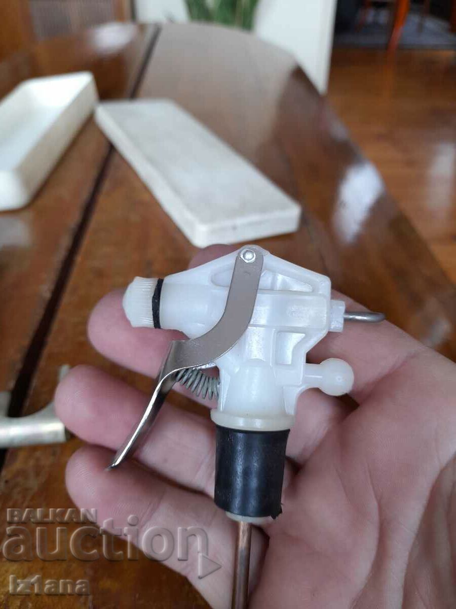 Livrarea Pulverizator de vopsea vechi